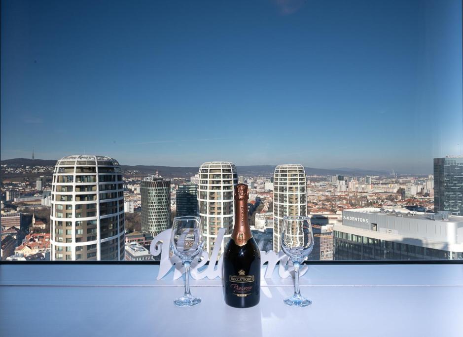 Panoramaview/31thfloor!/luxury/wifi/parking Apartmán *